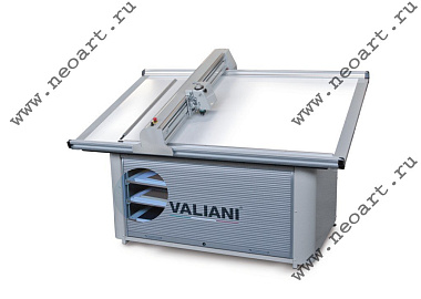 13FCMX02DL Компьют.станок для вырез. паспарту Valiani Mat Pro Ultra 150 (100х150см) c Deluxe стендом
