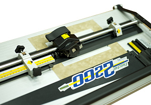 04-687    F-2200 Станок для вырезания паспарту L=1219 мм